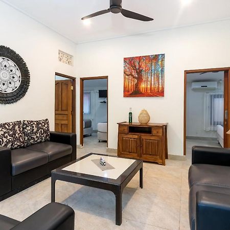 סמיניאק Villa Yati מראה חיצוני תמונה