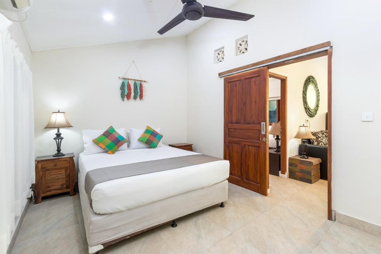 סמיניאק Villa Yati מראה חיצוני תמונה