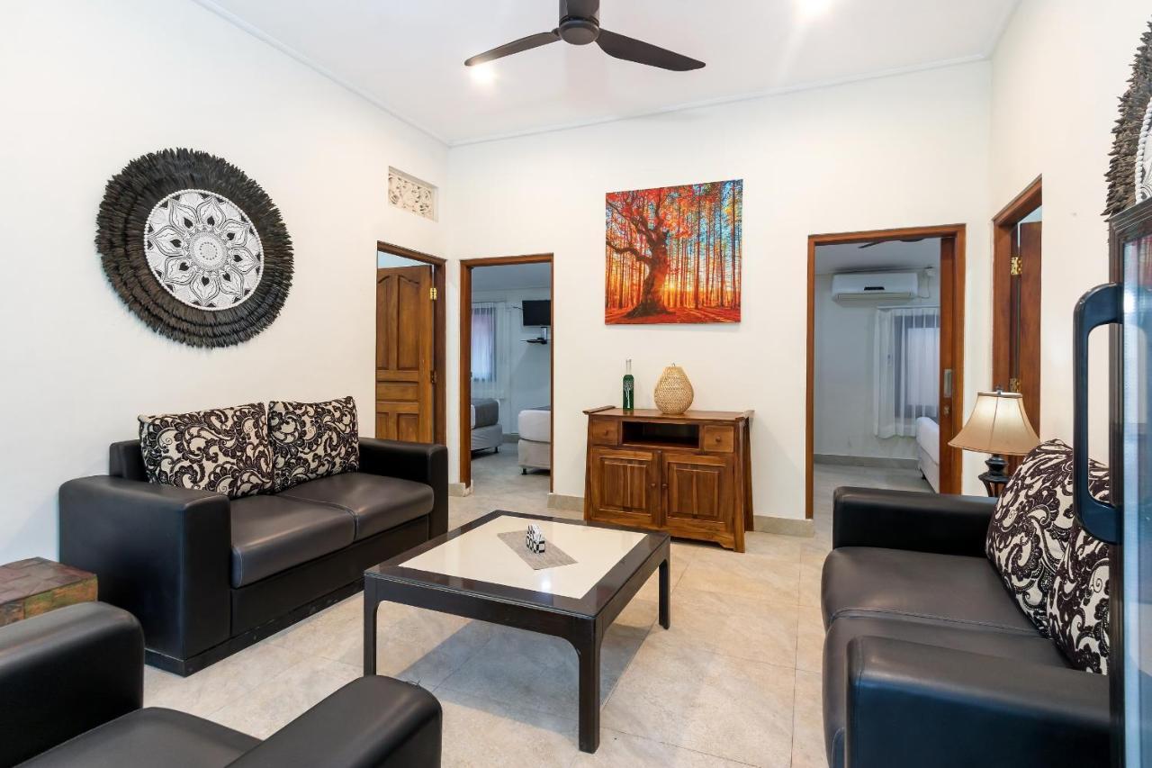 סמיניאק Villa Yati מראה חיצוני תמונה