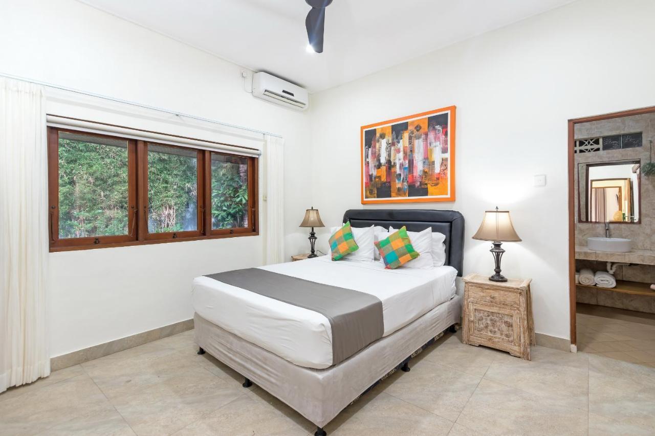 סמיניאק Villa Yati מראה חיצוני תמונה