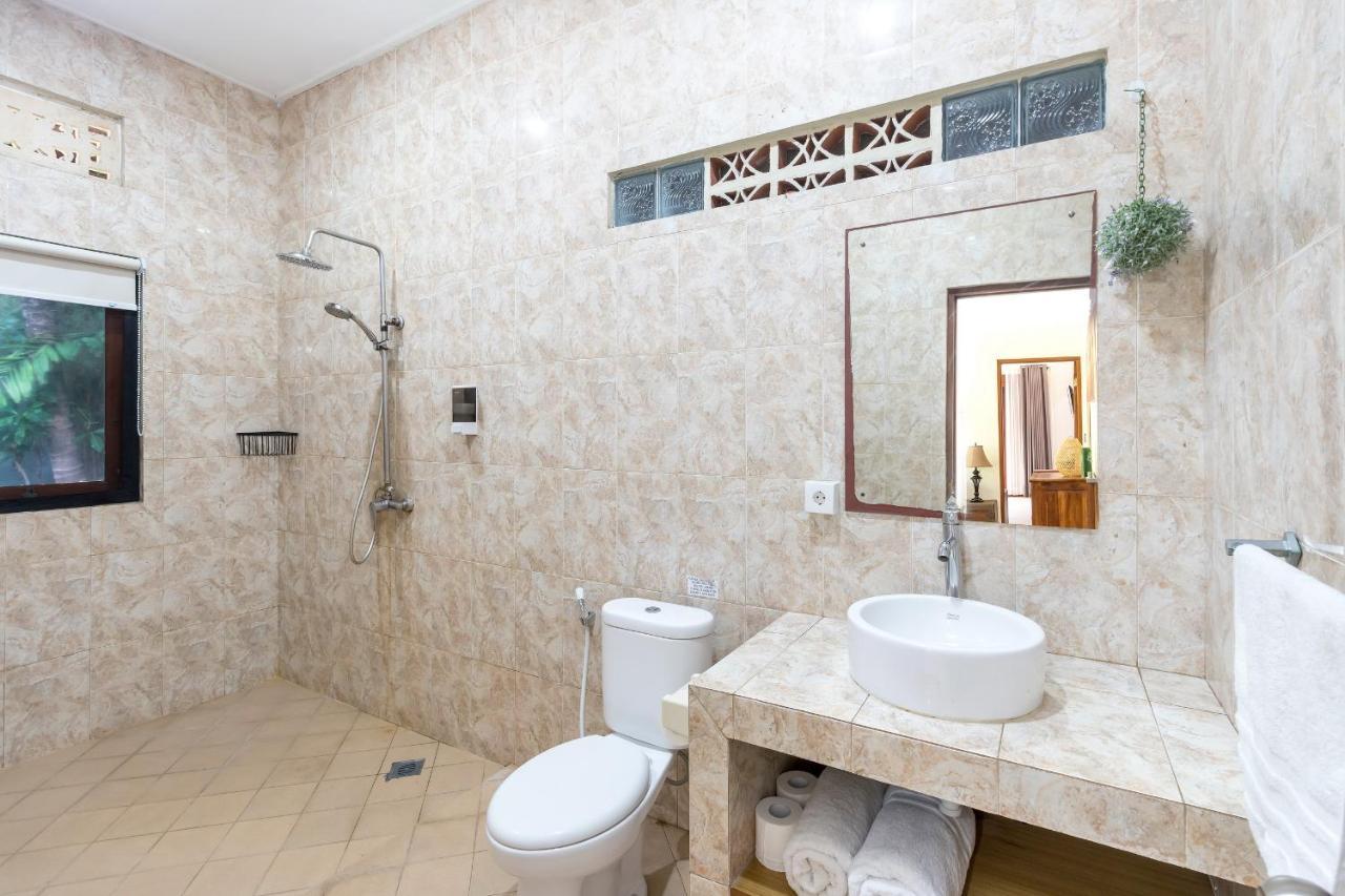 סמיניאק Villa Yati מראה חיצוני תמונה