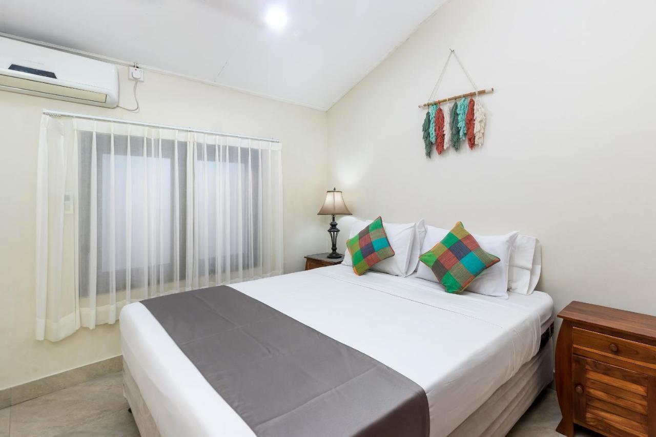 סמיניאק Villa Yati מראה חיצוני תמונה
