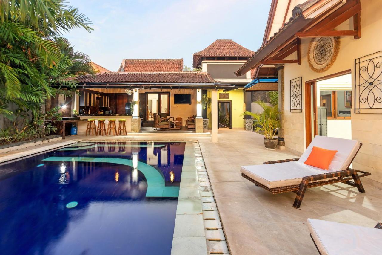 סמיניאק Villa Yati מראה חיצוני תמונה